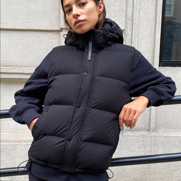 Aritzia Super Puff Vest | Poshmark